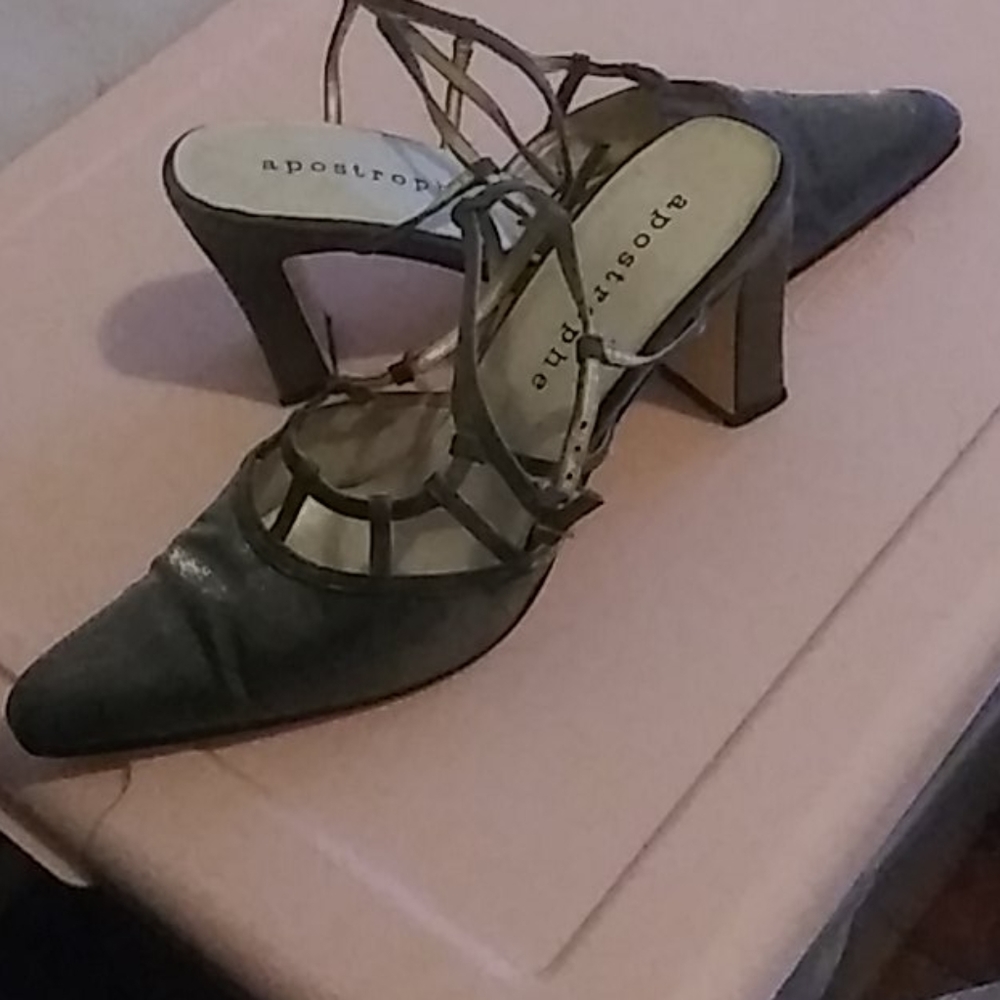 Shoes - Picture 2 of 2